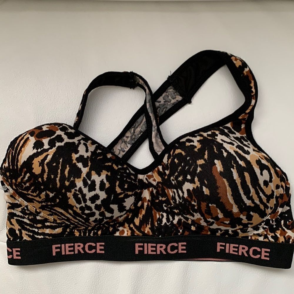Fierce Padded Sport Bra. Size S/CH